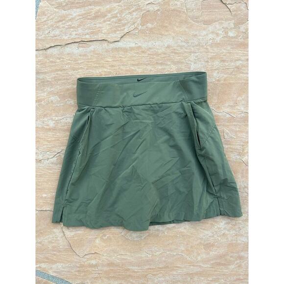 Green Nike Dri-Fit Athletic Running Skirt Skort Women's Size S Small - Picture 1 of 4
